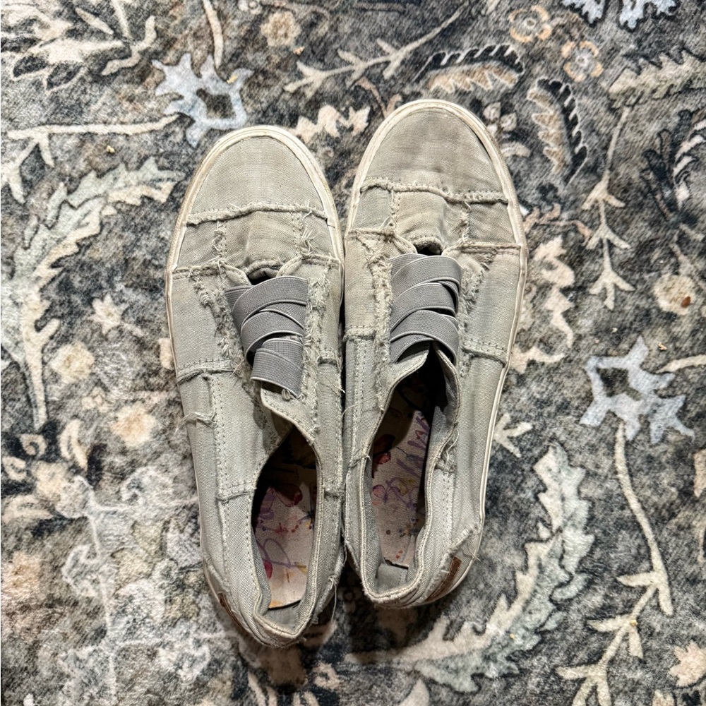 Women's Casual Gray Slip-On Shoes